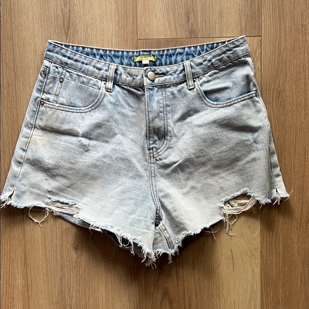 Distressed Gianni Bini Denim Cutoff Shorts Size 29 | Frayed Hem